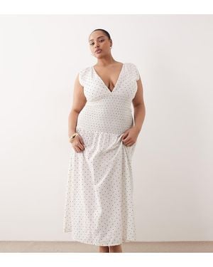 Esmee Curve Mid Waist Shirred Maxi Beach Dress - White