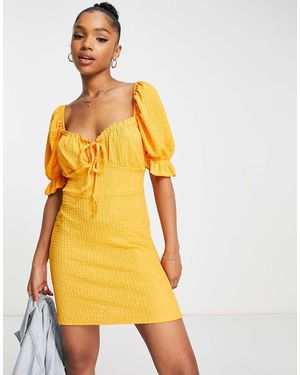 Wednesday's Girl Vestito Da Giorno Corto Con Maniche A Sbuffo Testurizzato - Giallo