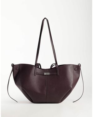 Gina Tricot Sac cabas à double anse avec boucle en bordeaux - Marron