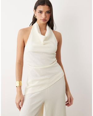 Gina Tricot – strukturiertes, asymmetrisches neckholder-oberteil - Weiß