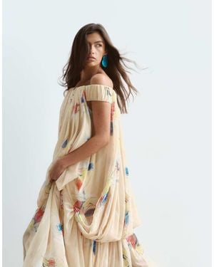 ARRANGE Maxi Bardotjurk Met A-Lijn, Cape Op De Rug En Bloemenprint - Naturel