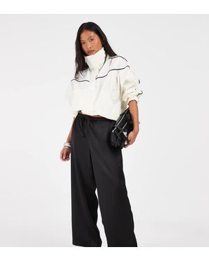 Only Petite Pantalones De Satén De Talle Estándar En - Blanco