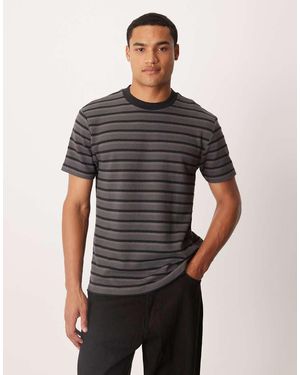 ASOS T-Shirt Nera E Grigia A Righe - Grigio