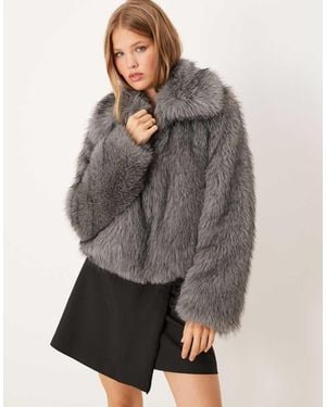 Threadbare Short Fur Jacket With Collar - Grey