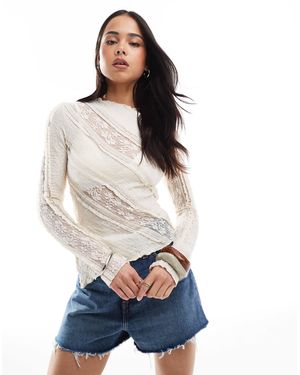 Pull&Bear Lace Top With Spilt Asymmetric Hem - White
