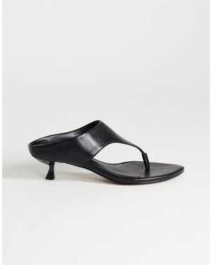 TOPSHOP Nancy Teensandaal Met Teenstuk En Halfhoge Hak - Zwart