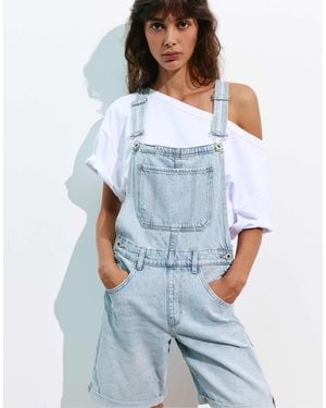 Pull&Bear Kurze denim-latzhose - Blau