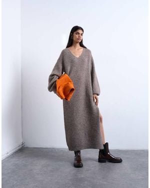 TOPSHOP Knitted V-neck Slouchy Midi Dress - White
