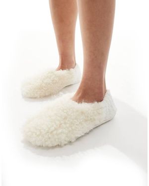 Loungeable Pluizige Pantoffel-Sokken Met Imitatie Mongolian Wol - Naturel