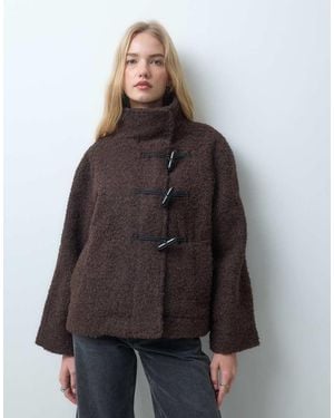 Pieces Funnel Neck Textured Short Jacket With Toggle Fastening - Brown
