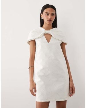 Sister Jane Vestido De Novia Corto Con Detalle De Capa De Quita Y Pon Y Adorno De Perlas De - Blanco