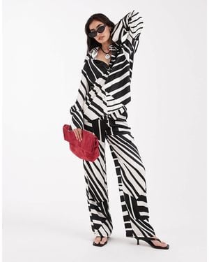 4th & Reckless Satin Wide Leg Pants Co-ord - White