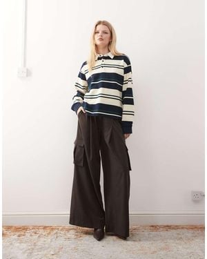 Lioness Top Azul Marino Y Blanco A Rayas De Manga Larga Y Estilo Rugby Extragrande Con Detalle De Solapas De Estilo Preppy De -Negro