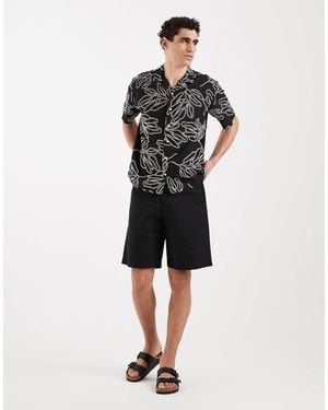 Redefined Rebel Fox Loose Fit Shorts - Black
