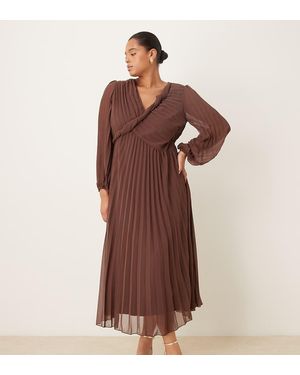 ASOS Asos Design Curve - Bruin