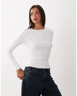 Brave Soul Long Sleeve Ribbed Top With Lettuce Hem - White