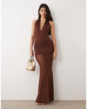 Aria Cove – figurbetontes neckholder-maxikleid - Braun