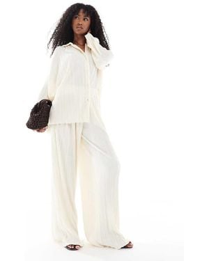 4th & Reckless Plisse Elasticated Waist Wide Leg Trousers - White