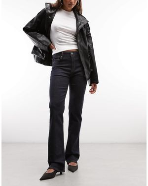 AllSaints Haldan schmal geschnittene bootcut-jeans aus denim - Schwarz