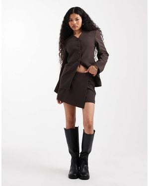 Only Petite – eleganter skort - Schwarz
