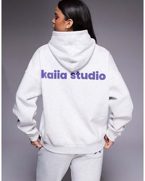 Kaiia Sudadera Gris Claro Jaspeado Extragrande Con Capucha Y Gráfico De Logo Con Estrella De (Parte De Un Conjunto)