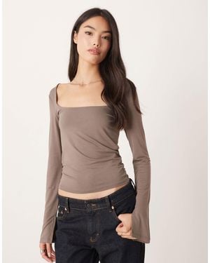 Gina Tricot Long Sleeve Top With Scoop Neck And Slit Cuffs - Natural