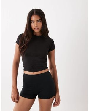 4505 Lightweight Active Ruched Front Short Sleeve Running Top - Black