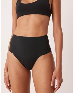 Spanx Undietectable - culotte échancrée ultra lisse - Noir