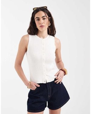 New Look Ribbed Knitted Button Down Vest - White