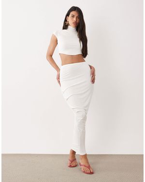 Ruched & Ready Jupe longue d'ensemble drapée en jersey sculptant - Neutre