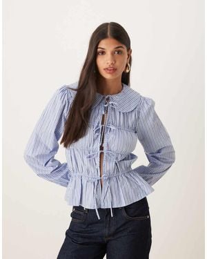Glamorous Blusa Blu A Righe Allacciata Sul Davanti E Arricciata