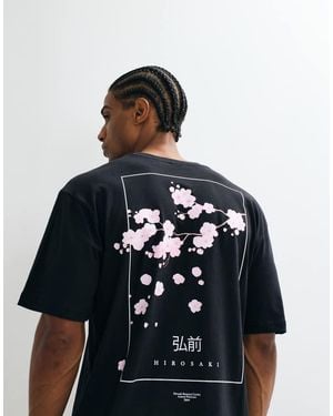 Only & Sons Camiseta Negra Holgada Con Estampado De Flor De Cerezo En La Espalda - Negro