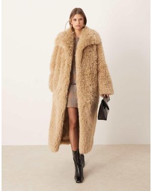 Mango Jas Van Imitatiebont Met Lange Pasvorm En Overdreven Kraag - Naturel