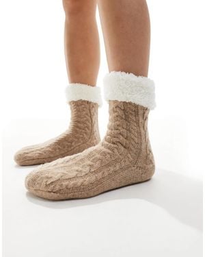 Loungeable Chaussons-chaussettes confortables en maille torsadée avec doublure en imitation peau - Neutre