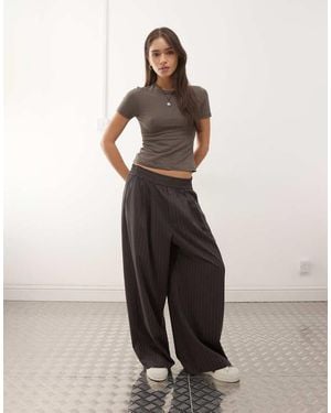 Collusion Pantalones Rosas De Pernera Ancha Sin Cierres Con Raya Diplomática De - Neutro