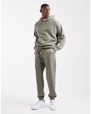 New Look Regular Fit joggers - Green