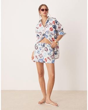 Miss Selfridge – shorts mit hamptons-print, kombiteil - Mehrfarbig