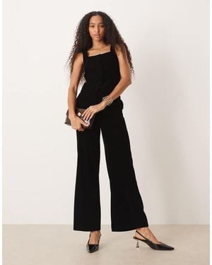Nobody's Child Slim Leg Velvet Trousers Co-Ord - White
