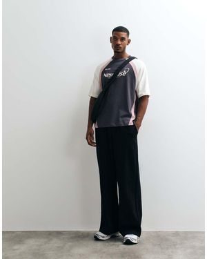 Collusion Oversized Joggingbroek Van Zware Stof Met Ruimvallende Pijpen - Zwart
