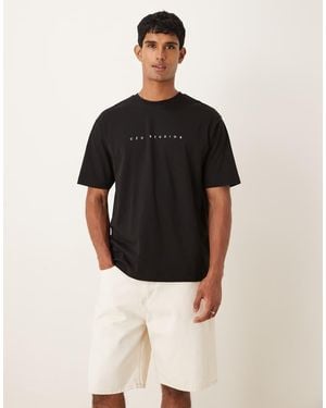 ASOS Relaxed T-shirt With Chest Print - Black