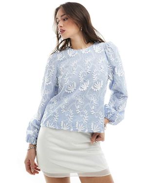 Object Top Azul Pálido De Manga Larga Con Apliques De