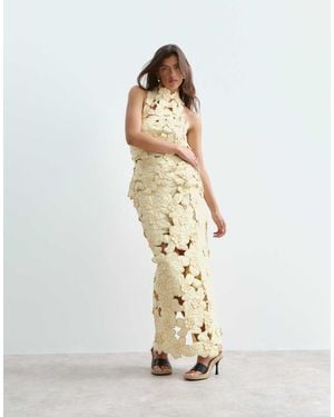 ARRANGE Falda Midi Amarillo Crema Con Diseño Floral Bordado Calado De Lino (Parte De Un Conjunto) - Metálico