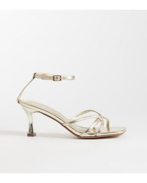 Public Desire Samya - Wit