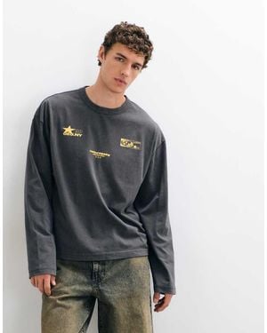 ASOS Oversized Long Sleeve T-shirt With Graphic - Grey