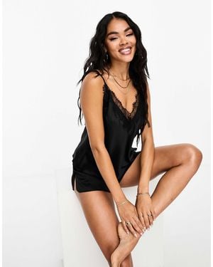 Ann Summers Cerise - ensemble caraco et short en satin avec bordures en dentelle - Noir