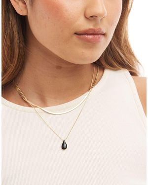 ASOS – mehrreihige, e halskette mit schwarzem keramik-anhänger - Weiß