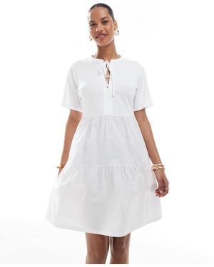 Threadbare Gestreepte Mini-Jurk Van Katoenrijke Stof Met Korte Mouwen En Keyhole - Wit