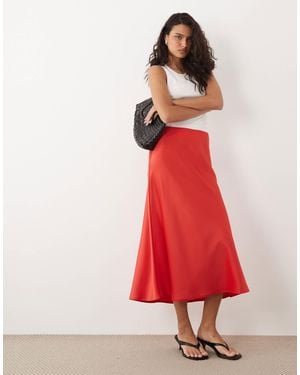 Y.A.S Satin Midi Skirt - Red