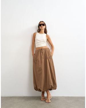 TOPSHOP Poplin Bubble Hem Maxi Skirt - Natural
