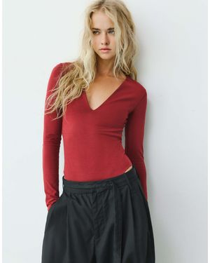 Pull&Bear Body mit v-ausschnitt - Rot
